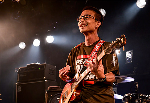 広島の月刊わしら：｢EIGHT SIX｣より、HUSKING BEEの磯部正文さん(広島出身！)