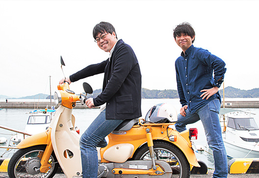 広島の月刊わしら：たくおす(左)と､三原市在住だっちゃん(右)の2名