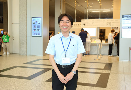 広島の月刊わしら-広島平和記念資料館ガイド：広島平和記念資料館学芸員　落葉さん